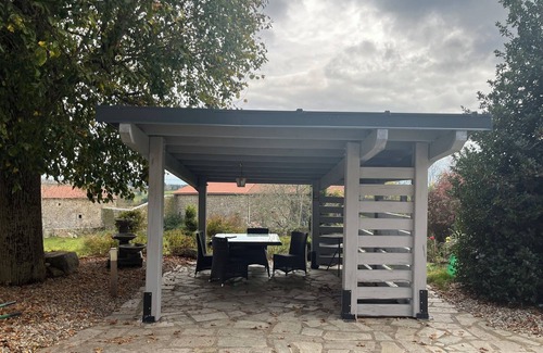 Saint-Pal-de-Chalencon Cabaña | Comfortable accommodation in a quiet mountain setting