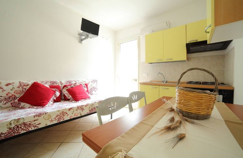 Torre Mozza Apartamento | Confortable apartamento de dos habitaciones con jardín a 120 m de la playa.