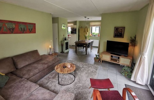 Ewijk Apartamento | Comfortabel vrijstaand huisje `De zingende Wilg`