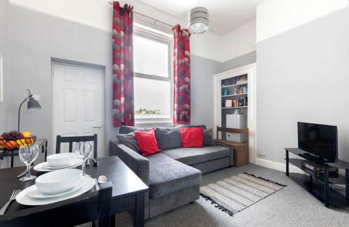 Cheltenham Apartamento | Comfortable 1-Bed Flat Near Pittville Park