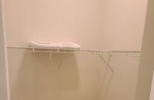 Piedmont Heights Apartamento | Comfortable 1 bedroom loft with balcony & kitchen