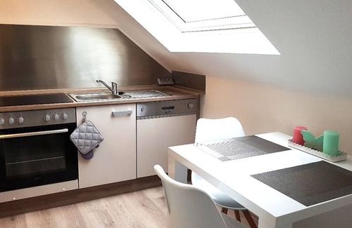 Deisslingen Apartamento | Comfortable 1-room apartment (Trade fair / Test tower / Near conference hotel / Neckar)