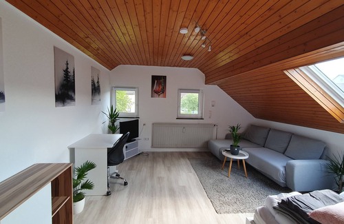Deisslingen Apartamento | Comfortable 1-room apartment (Trade fair / Test tower / Near conference hotel / Neckar)