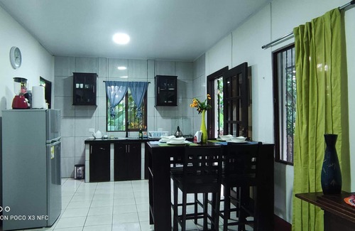 Chinandega Casa | Agradable casa de 2 habitaciones en Chinandega