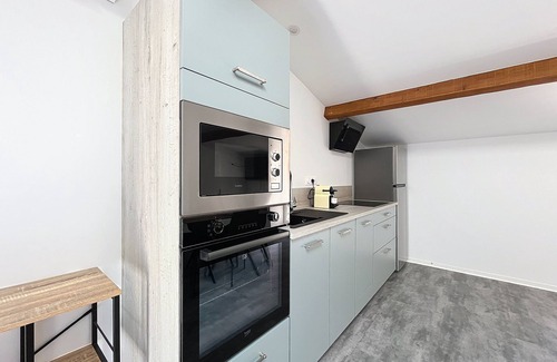Anglade Apartamento | Comfortable 2-bedroom apartment near Blaye, ideal for workers/vacationers