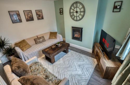 Trafford Apartamento | Comfortable 2 Bedroom Cottage with Driveway and Pet Friendly Stay