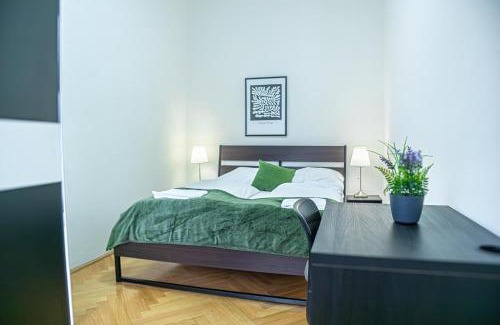 Neulerchenfeld Apartamento | Comfortable 2BR Apt, Near Wiener Stadthalle