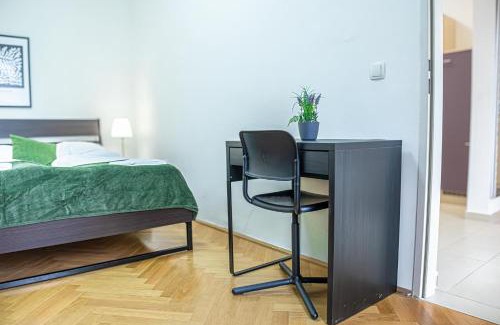 Neulerchenfeld Apartamento | Comfortable 2BR Apt, Near Wiener Stadthalle
