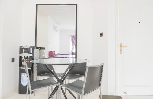 Petamburan Apartamento | Comfortable 2Br At Semanggi Apartment