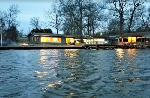 Farmerville Casa | Comfortable 3 bedroom, 2 bath home on beautiful Lake D’Arbonne