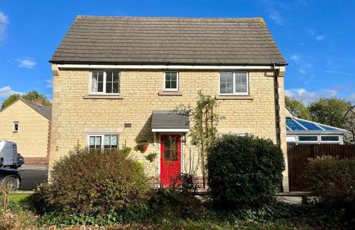 Bicester Casa | Comfortable 3 bedroomed house in Bicester