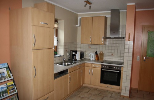 Hohenfels-Essingen Apartamento | Cozy 3 estrellas apartamento vacaciones comodidad en un hermoso sur frente con gran terraza