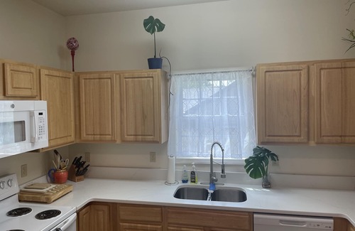 Golden Belt Historic District Casa | Comfortable 3BR/2BA Awesome for Work or Play