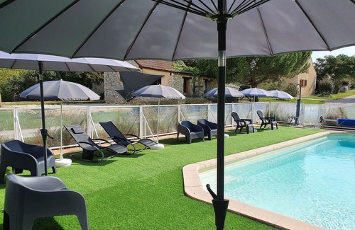 Salviac Cabaña | Cómoda casa de campo con piscina comunitaria climatizada entre Sarlat y Cahors