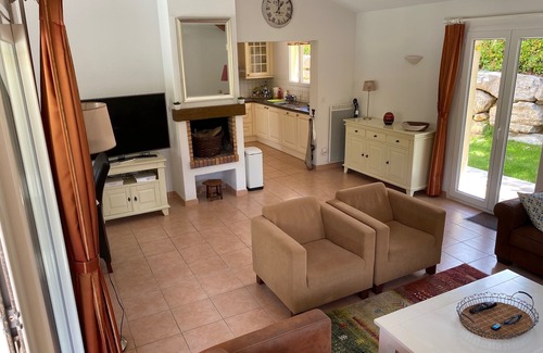 Vallon-Pont-d'Arc Villa | Comfortable villa with private pool in private residence.