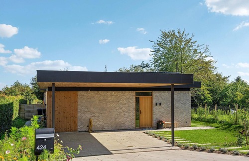 Lystrup Casa | Comfortable and large vacation home near the beach.