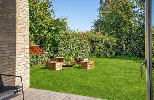 Lystrup Casa | Comfortable and large vacation home near the beach.
