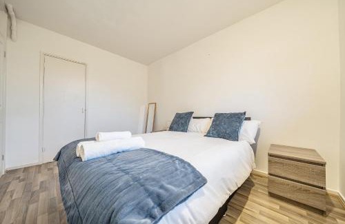 Greenwich West Apartamento | Comfortable and Modern 2-Bedroom Greenwich Apartment