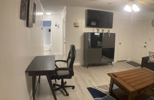 Thomasville Apartamento | Apartment for family in Thomasville 2 bedrooms 1 bathroom and sleeper sofa!