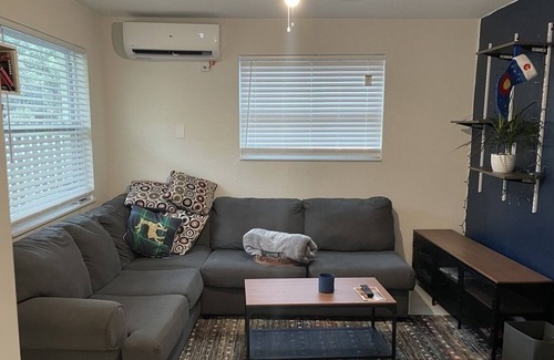 West Little River Apartamento | Comfortable and safe condo 15 minutes from beach.