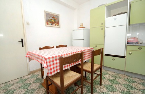 Vela Glavica Apartamento | Cómodo apartamento con una terraza Lumbarda, Korcula (A-179-a)
