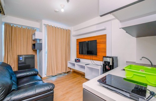 Kayu Putih Apartamento | Comfortable And Warm 2Br At Tifolia Apartment