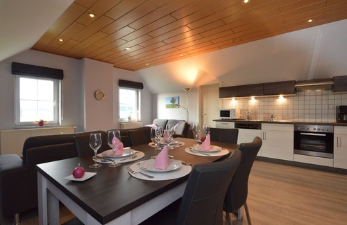 Burg-Reuland Otro | Cómodo apartamento en Burg-Reuland con mucho espacio