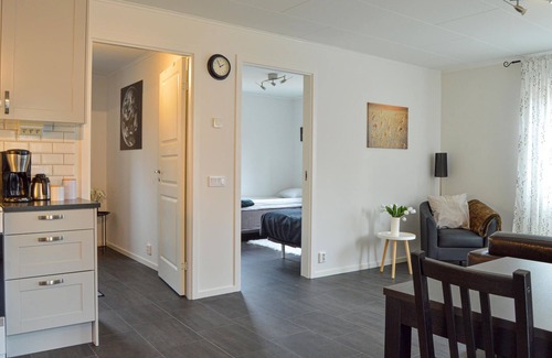 Halleforsnas Apartamento | Alojamiento de 2 habitaciones en Hälleforsnäs