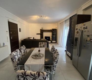 Kalamaria Apartamento | Comfortable Apartment With Parking