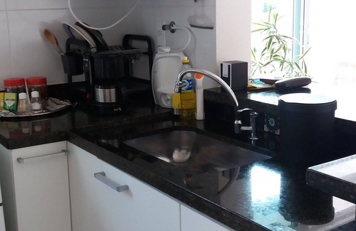 Vila Nova Apartamento | cómodo apartamento con aire acondicionado, 2 cuadras de la Praia do Forte!