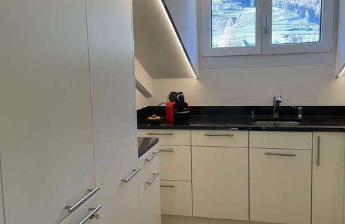 Celerina-Schlarigna Apartamento | Cómodo apartamento bien terminado con vistas al valle - Engadina / Celerina