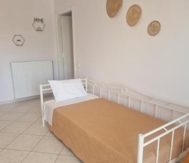 Rafina-Pikermi Apartamento | Comfortable Apartment close to Rafina port