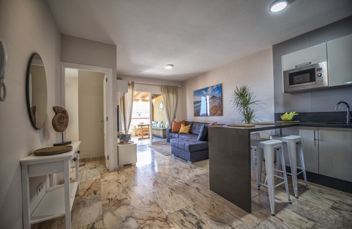 Tabaiba Apartamento | CONFORTABLE APARTAMENTO CON TERRAZA PRIMERA LINEA Y VISTAS AL MAR