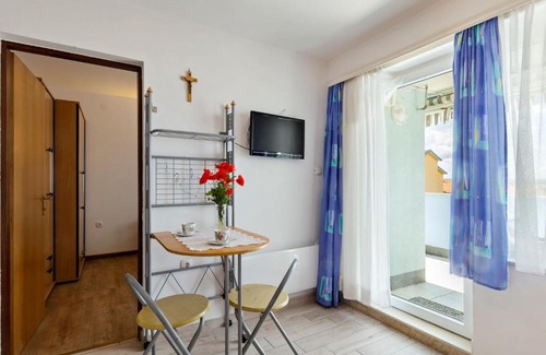 Jadranovo Apartamento | Comfortable Apartment in Jadranovo near Seabeach