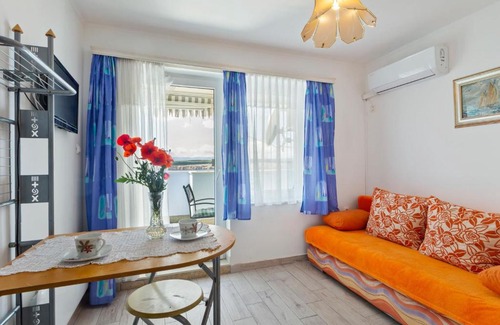 Jadranovo Apartamento | Comfortable Apartment in Jadranovo near Seabeach
