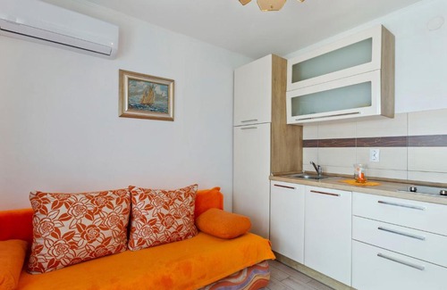 Jadranovo Apartamento | Comfortable Apartment in Jadranovo near Seabeach