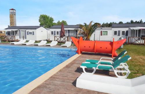 Burinhosa Apartamento | Comfortable apartment in Pataias with garden and shared pool