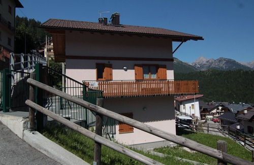 San Pietro di Cadore Apartamento | COMFORTABLE APARTMENT: SPECIAL YOUR STAY IN THE MAJESTIC DOLOMITES
