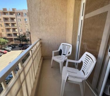 Madinaty Apartamento | Comfortable apartment near service area &South Park &Bus station