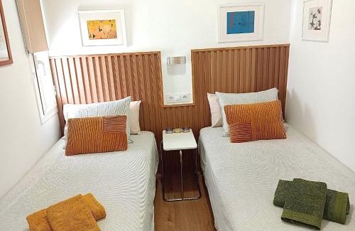 El Poble-sec Apartamento | Comfortable apartment. Very central and quiet.