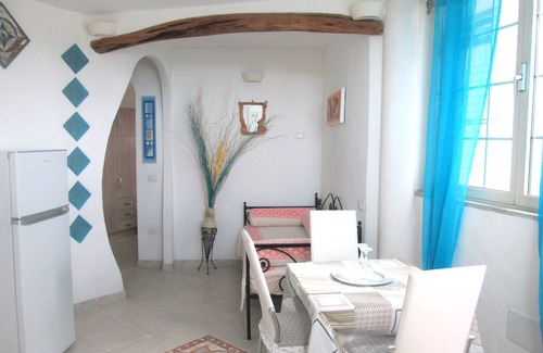 Solanas Apartamento | Cómodo apartamento con terraza con vistas al mar, cerca de Villasimius