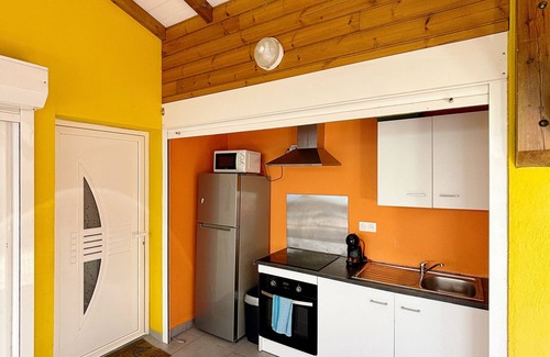 Trois-Rivieres Casa | Comfortable bungalow with pool