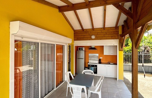 Trois-Rivieres Casa | Comfortable bungalow with pool