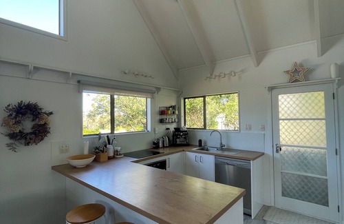 Riversdale Casa | Comfortable, conveniently located family beach bach
