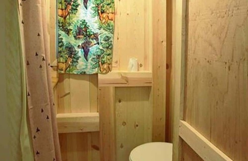 Cooke City-Silver Gate Cabina | Comfortable Cabin next to Yellowstone National Park