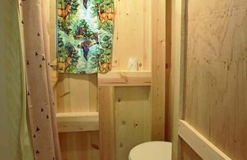Cooke City-Silver Gate Cabina | Comfortable Cabin next to Yellowstone National Park