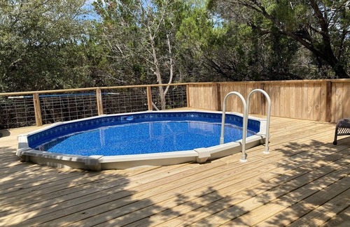 Wimberley Cabina | Comfortable Cabin with Private Pool and Hot Tub