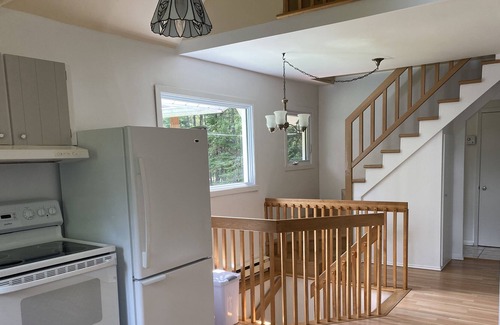 Mont-Laurier Casa | Comfortable chalet on the shores of Lake Howard, 20 minutes from Mont-Laurier
