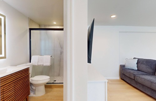 Cape May Hotel | Comfortable Coastal Retreat with Two Queen Beds & Sleeper Sofa - Suite Room