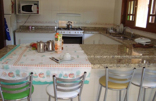 Barra do Una Casa | Cómoda casa de estilo colonial con 5 suites cerca de la playa.